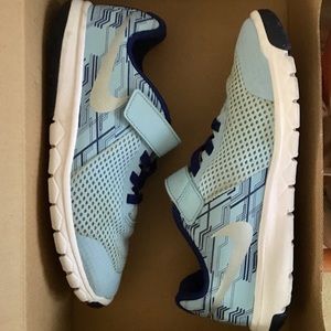 Nike FLEX Experience RN 5